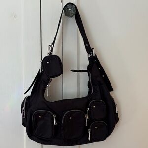 NUNOO Sally Pocket Recycled Nylon Black